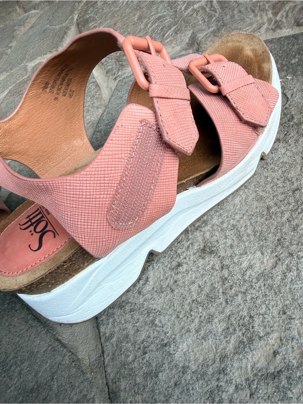 Sofft Castello Leather Platform Sandals Pink Textured Buckle‎ Comfort Wedge 9
